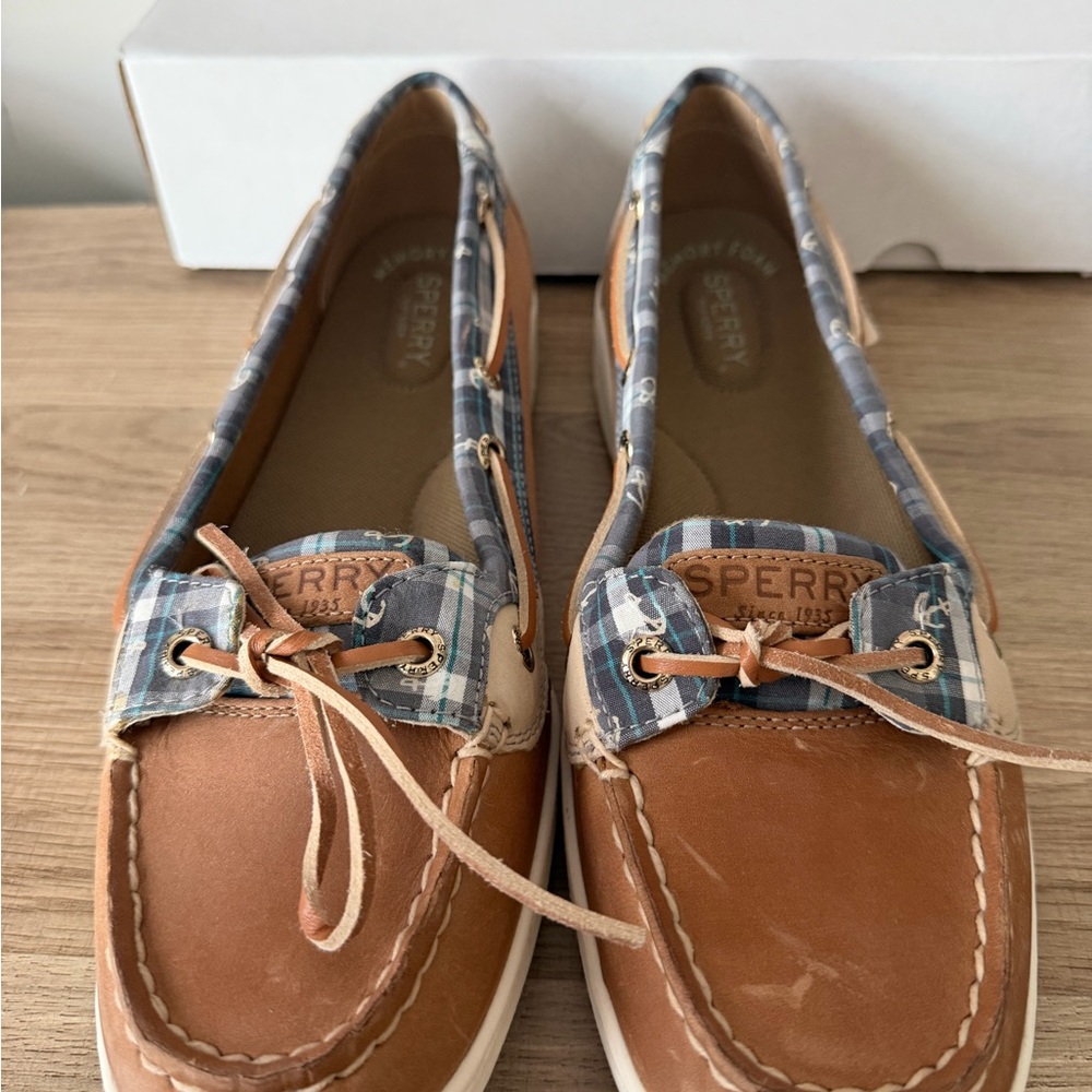Sperry Women’s Brown Leather Moccasin Boat Shoes with Plaid Trim